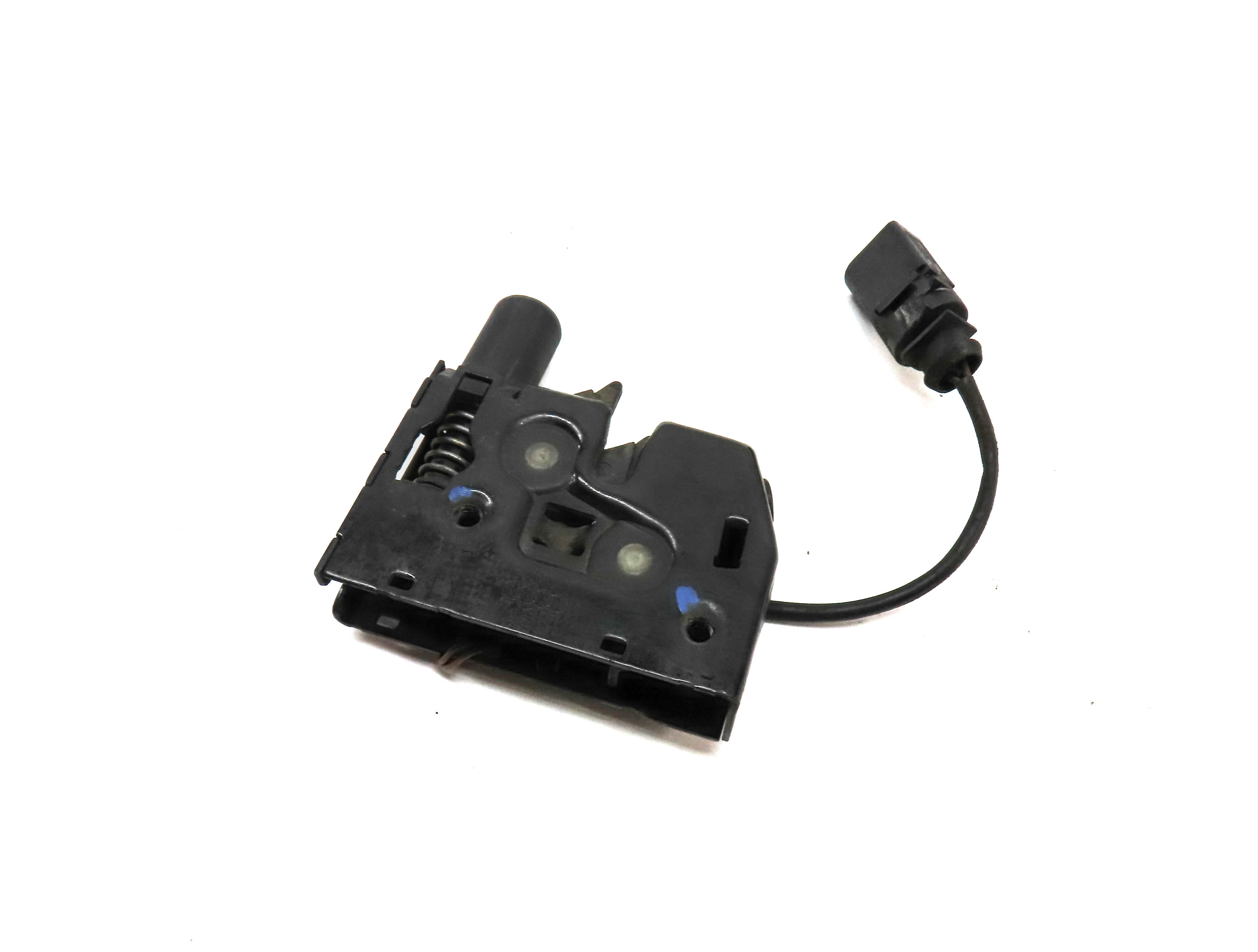 2012 AUDI A6 (C7 4G) FRONT RIGHT PASSENGER LOWER HOOD LOCK LATCH — exact item pictured
